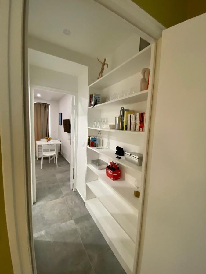 Chez Les Artistes De Menilmontant Apartamento Paris Exterior foto