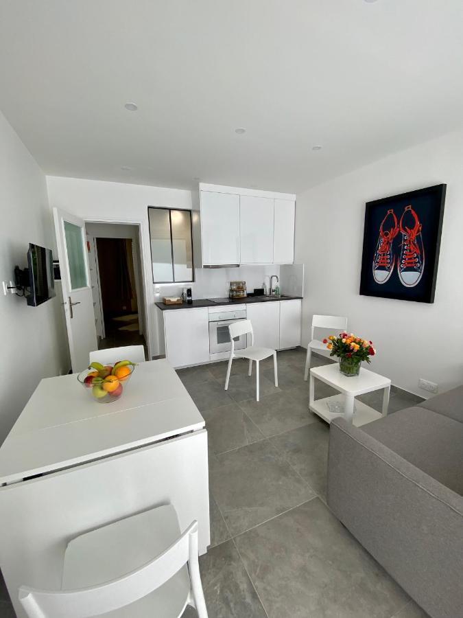 Chez Les Artistes De Menilmontant Apartamento Paris Exterior foto