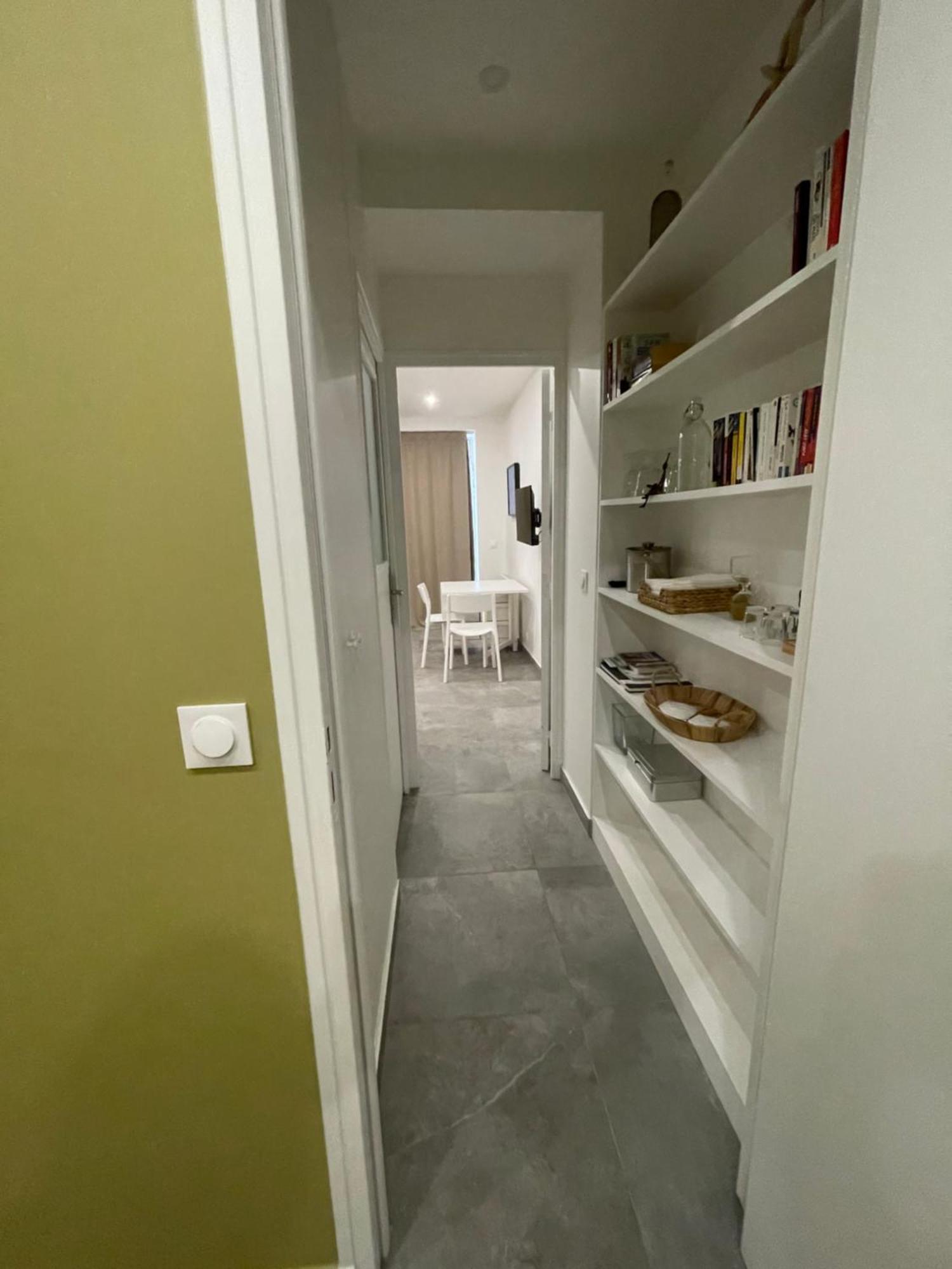Chez Les Artistes De Menilmontant Apartamento Paris Exterior foto