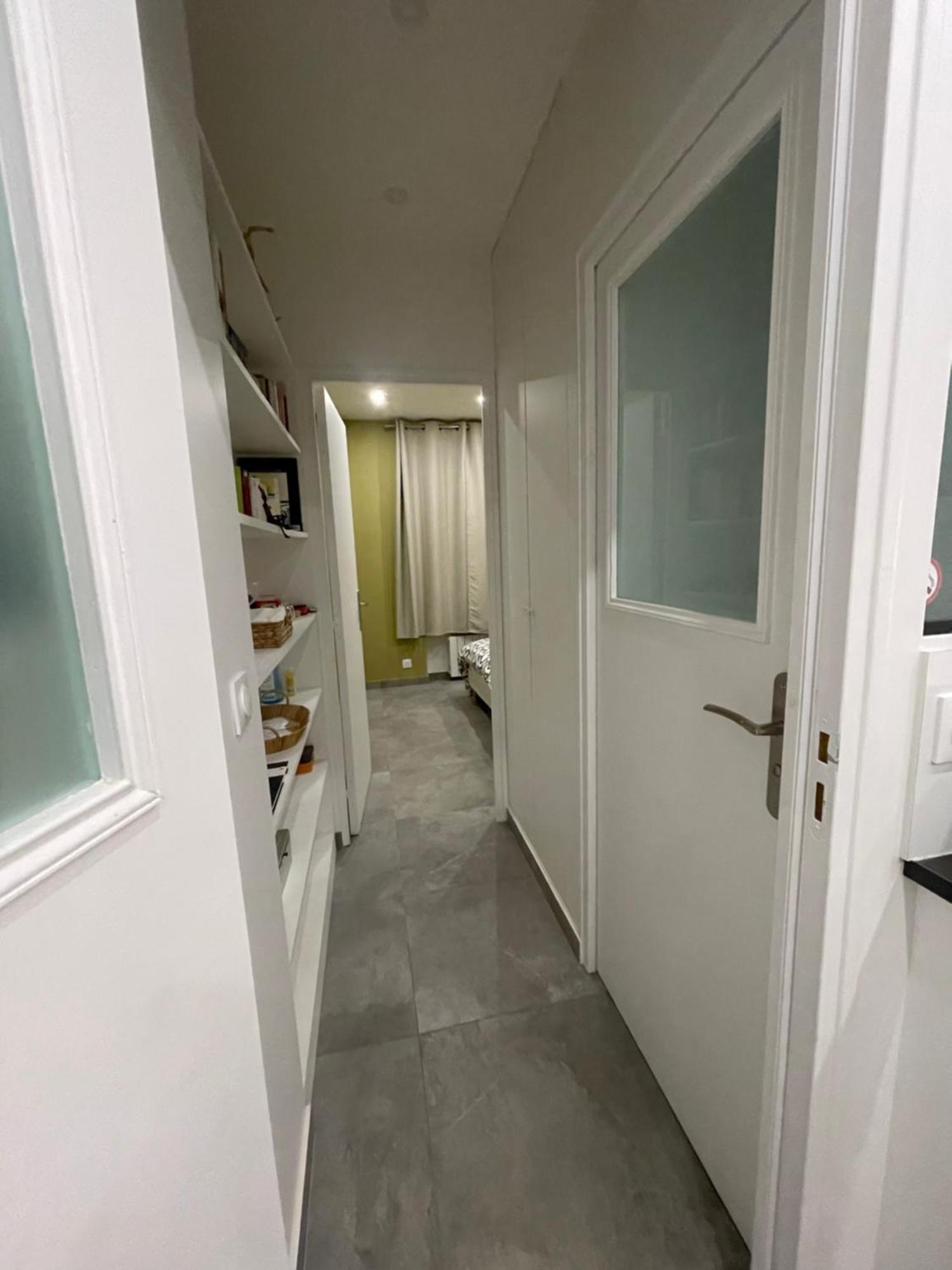 Chez Les Artistes De Menilmontant Apartamento Paris Exterior foto